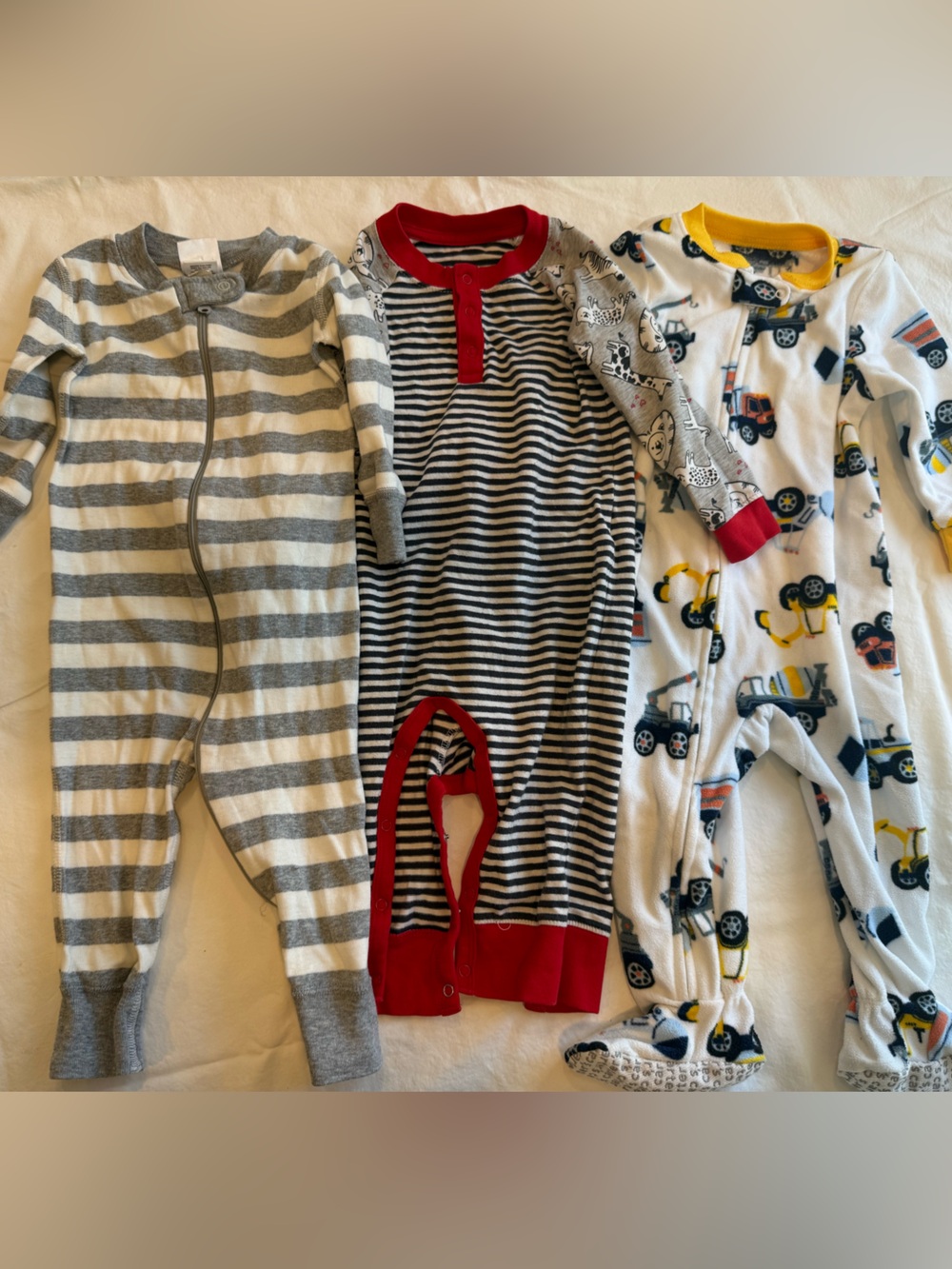3 Piece Onesie Bundle Size 12-18 Months #Lux-K1